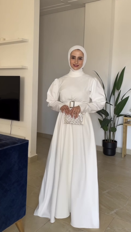 فستان فلورا ابيض (مع حزام) 