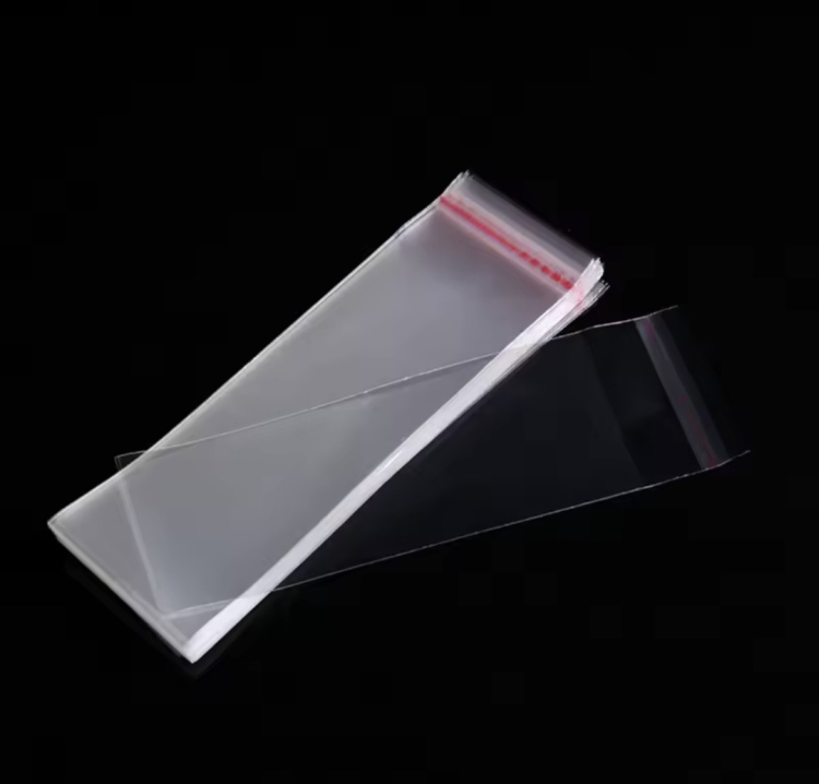 اكياس مع لاصق 7×20سم عدد 100