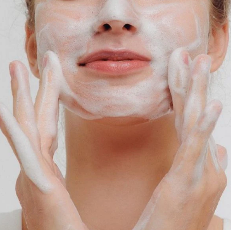 ONE THING, Houttuynia Cordata Clarifying Facial Cleanser