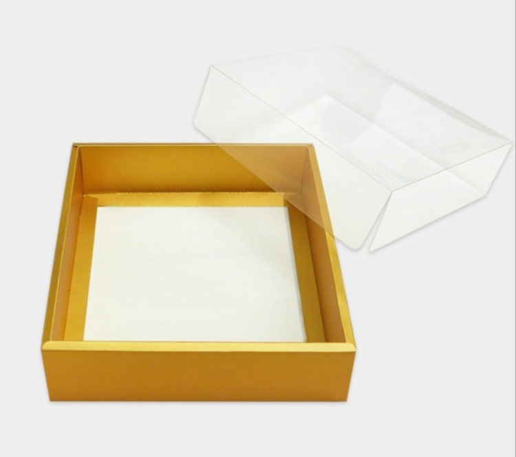 علب ذهبي وجه شفاف قياس 18 × 18 ارتفاع 5