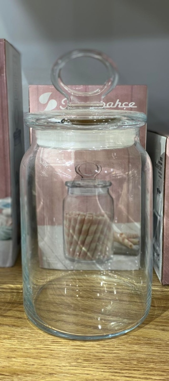Glass hostess 