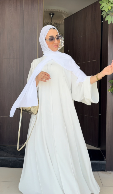 عباية ميمي لون ابيض