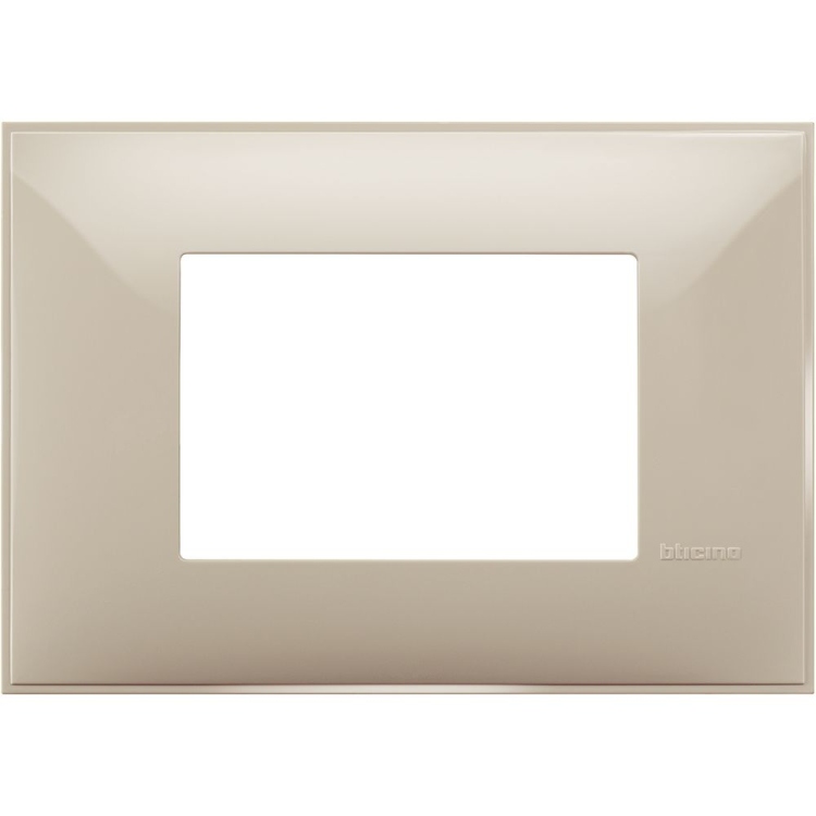 cover plate - 3 modules - cream غطاء كريمي 