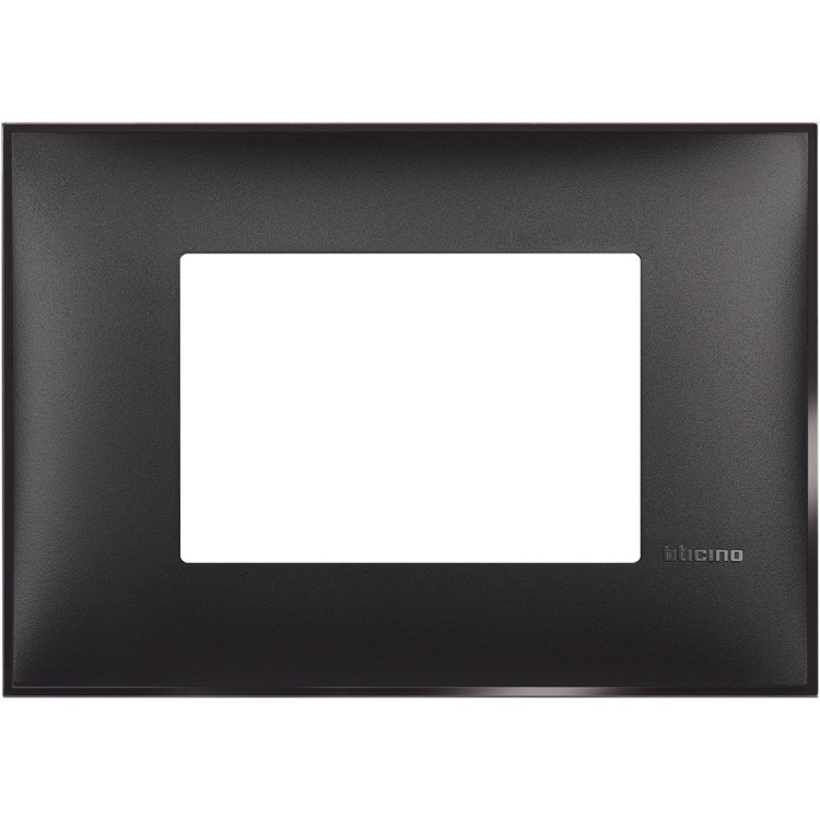 cover plate - 3 modules - black غطاء اسود مطفي 
