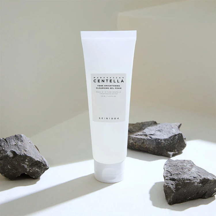 Skin1004 Brightening Cleansing Gel Foam غسول جل رغوي لتفتيح البشرة
