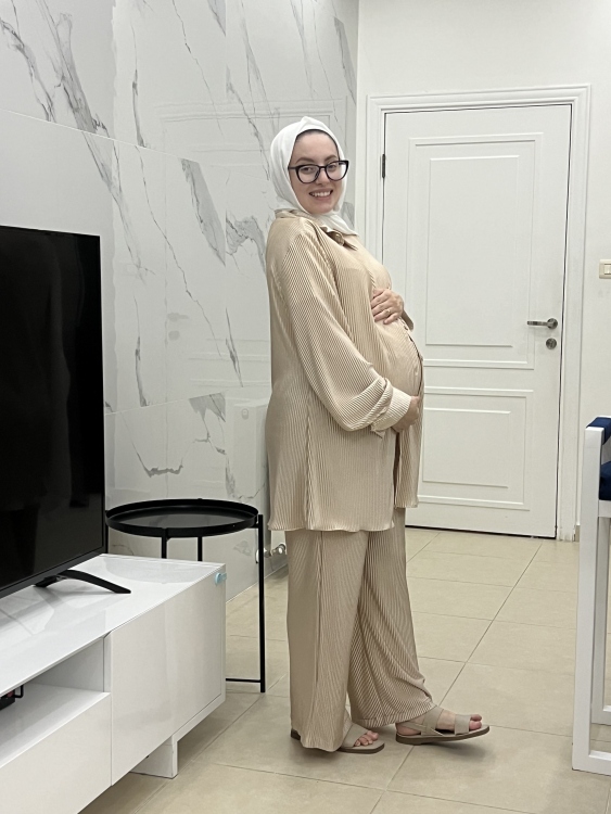 طقم داليا للحوامل وغير الحوامل اللون البيج
