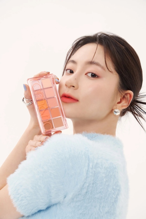 Romand, Better Than Palette The Secret Garden - 08 Peach Dahlia Garden روماند، ايشدو