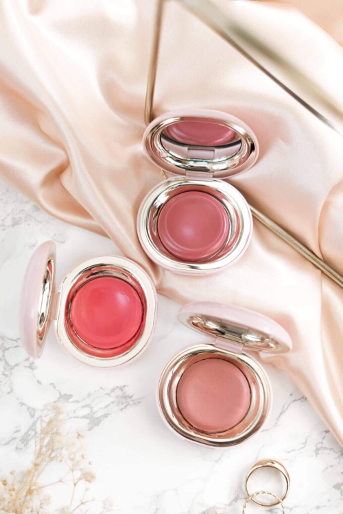 Rare Beauty, Stay Vulnerable Melting Cream Blush   رير بيوتي، بلشر كريمي