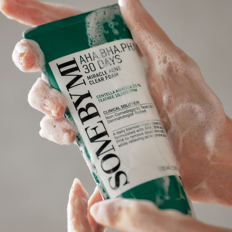 Some by mi acne foam cleanser غسول المعجزة لعلاج حب الشباب