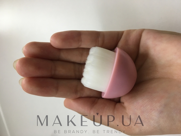 MAKE-UP TOOLS Face Brush  38679