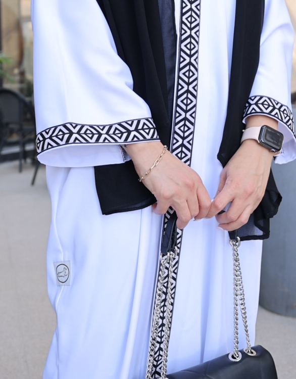 عباية ملونة 