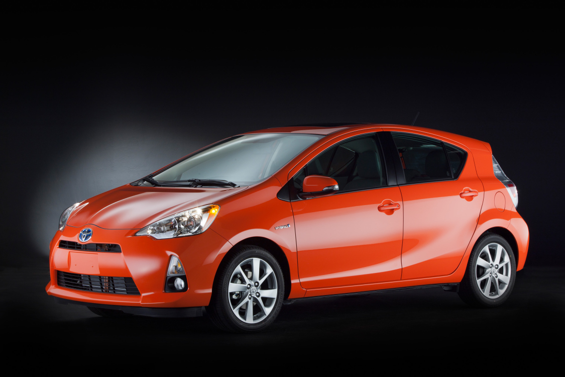 تظليل كريتف تويوتا PRIUS C HB موديل 2011-2015