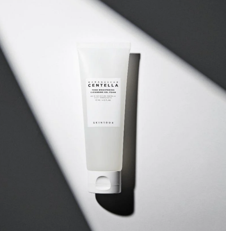 SKIN1004, Madagascar Centella Tone Brightening Cleansing Gel Foam