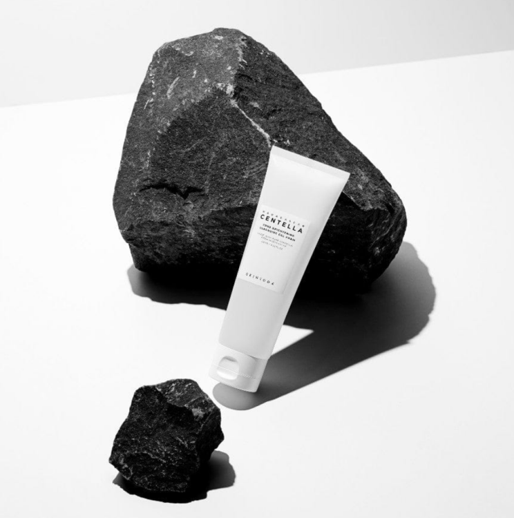 SKIN1004, Madagascar Centella Tone Brightening Cleansing Gel Foam