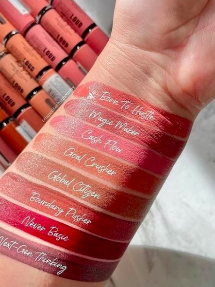 NYX PROFESSIONAL MAKEUP, SHINE LOUD HIGH SHINE LIP COLOR - 1 Born To Hustle
أحمر شفاه ثابت بجهتين مطفي و بلمعة