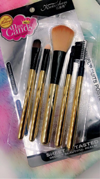 فراشي ميكاب MAKEUP BRUSH