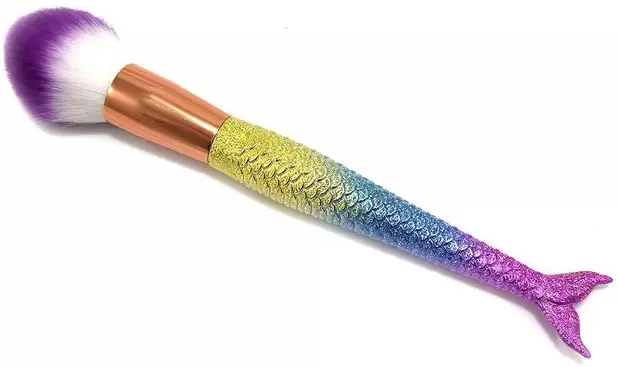 MAKEUP BRUSH فرشاة