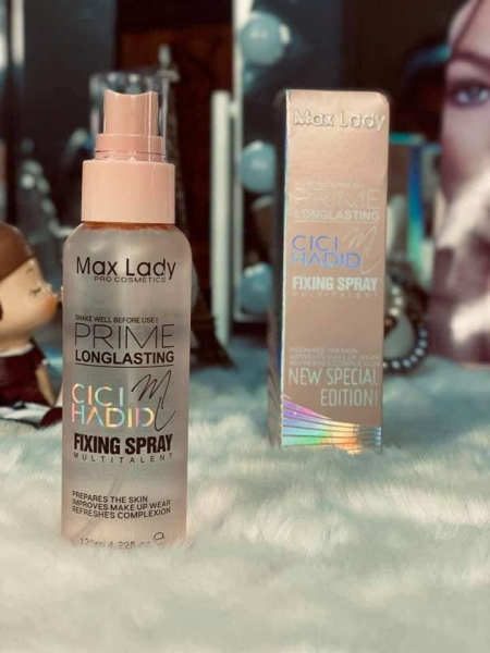 Max lady fixing spray مثبت مكياج