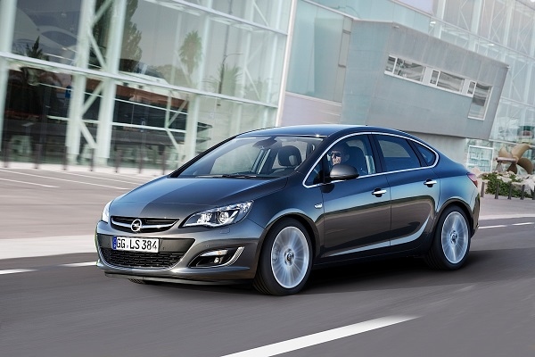 تظليل كريتف اوبل OPEL ASTRA SEDAN موديل 2013-2020