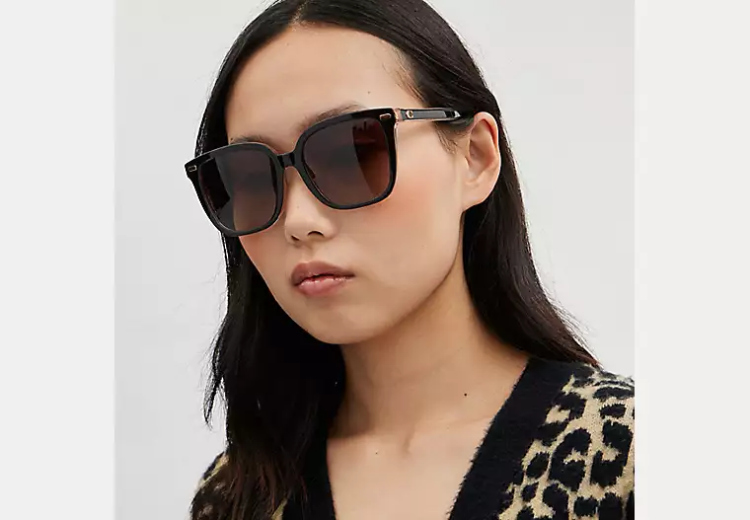 EyeframesInt-COACH-CL918 - Beveled Signature Oversized Square Sunglasses - Black/Blush