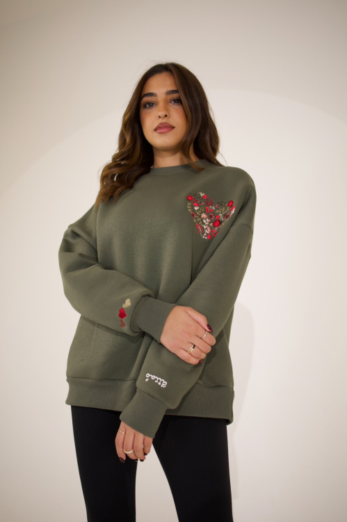 Mumtaneh- Grateful Sweater ( ممتنة)