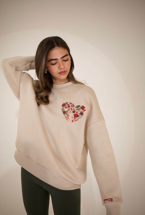 Mumtaneh- Grateful Sweater ( ممتنة)