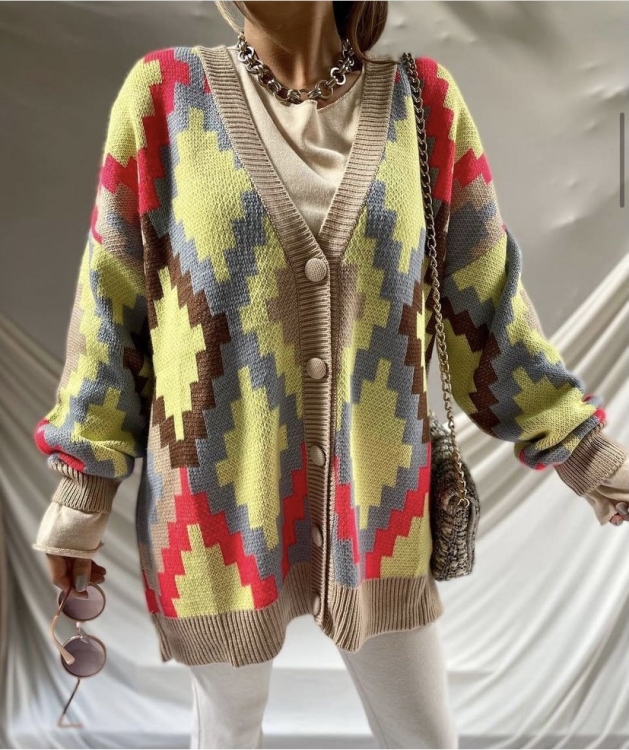 Argyle Pattern Cardigan