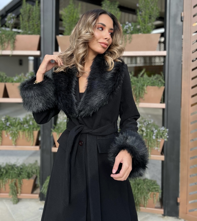 Fuzzy Collar and Cuff Belted Coat حجز