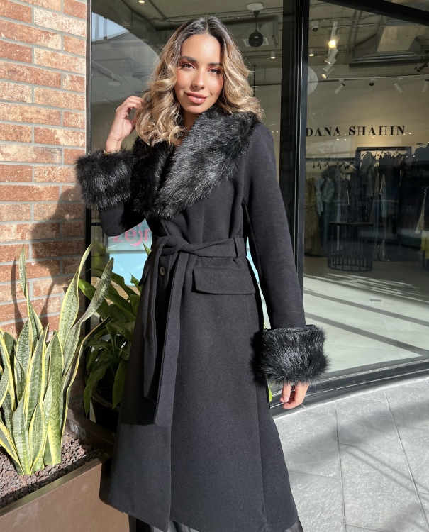 Fuzzy Collar and Cuff Belted Coat حجز