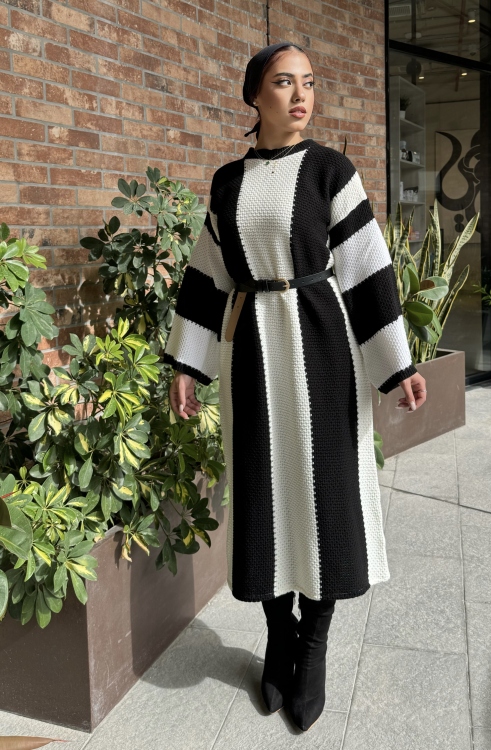 Split Pattern Knit Dress 