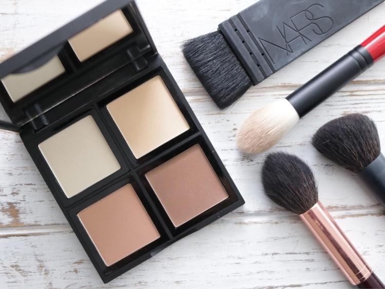 كونتور باودر ايلف ..Elf Contour Palette