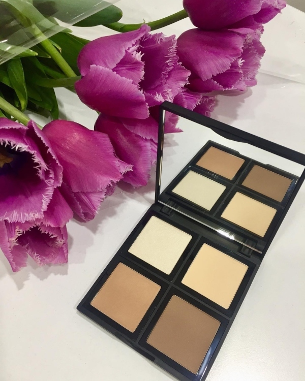 كونتور باودر ايلف ..Elf Contour Palette